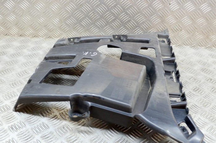 Suport bara de protecție st&acirc;nga spate BMW 3 F30, F80 2014 OEM: 7256923 14717464