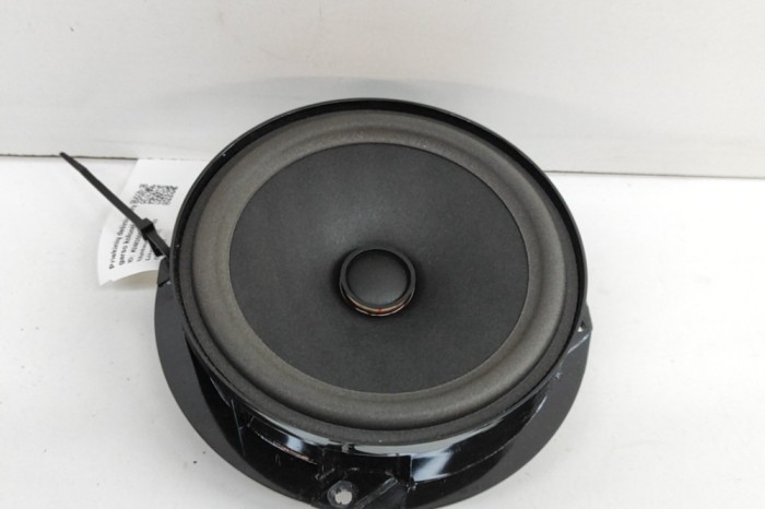 Difuzor ușă dreapta spate VW ID.4 E21 2022 OEM: 11A035710 24835009