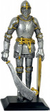 Statueta Cavaler Medieval cu Scut si Palos 23 cm