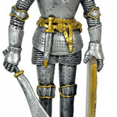 Statueta Cavaler Medieval cu Scut si Palos 23 cm