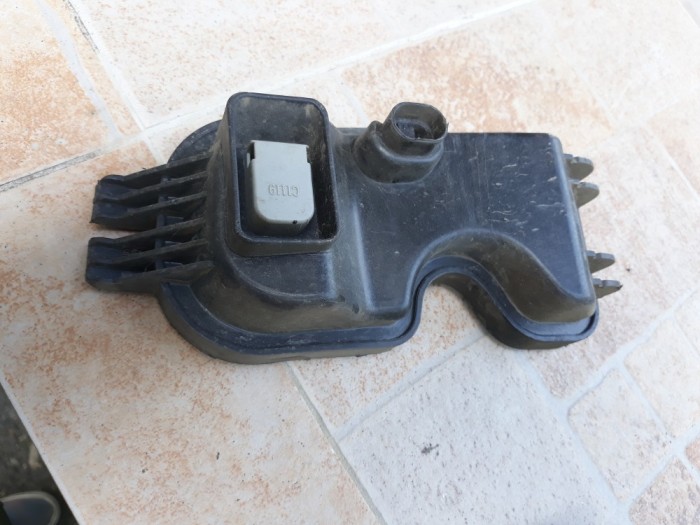 Capac far dreapta Fiat Punto 2000