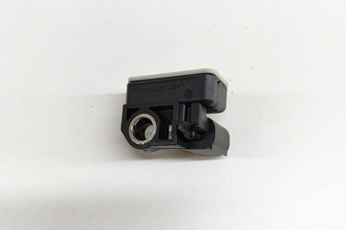 Senzor de impact dreapta față ASTON MARTIN DB11 2022 OEM: A0009057600 25934211
