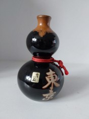 Vas ceramic cu caractere japoneze, decantor pentru sake, arta ceramica vintage