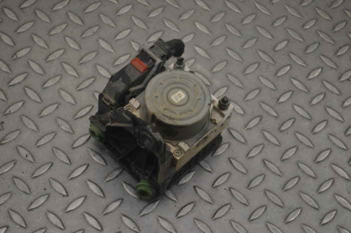 Pompa ABS VW GOLF VIII CD1 2022 OEM: Hatchback | 25292617