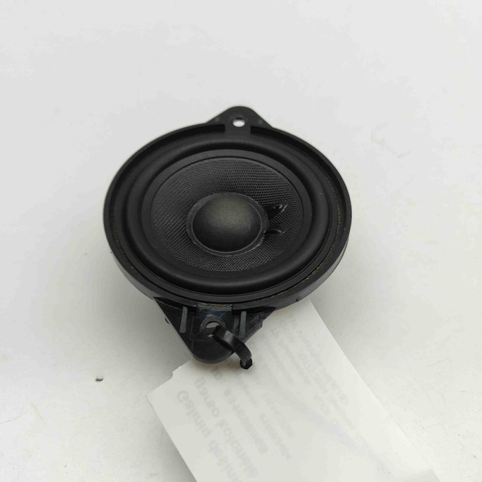 Difuzor ușă dreapta spate AUDI Q5 8R 2014 OEM: 8R0035416 31698965