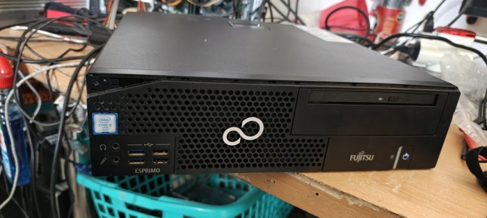 PC Fujitsu Esprimo D956 Intel Core i5-6500, Ram 8GB, SSD 256GB