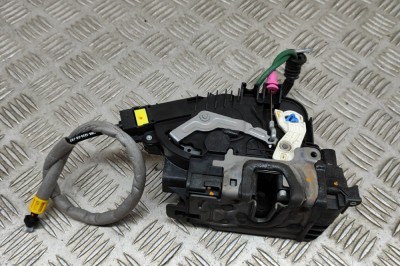 &amp;Icirc;ncuietoare ușă dreapta față MERCEDES-BENZ E W213 2022 OEM: A2220063999,A0997206801 22322910 foto