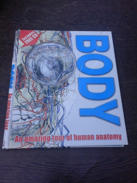 An amazing tour of human anatomy - Richard Walker (text in limba engleza, cu CD)