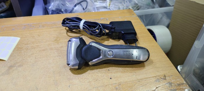 Aparat de ras Panasonic ES-RT67-S503