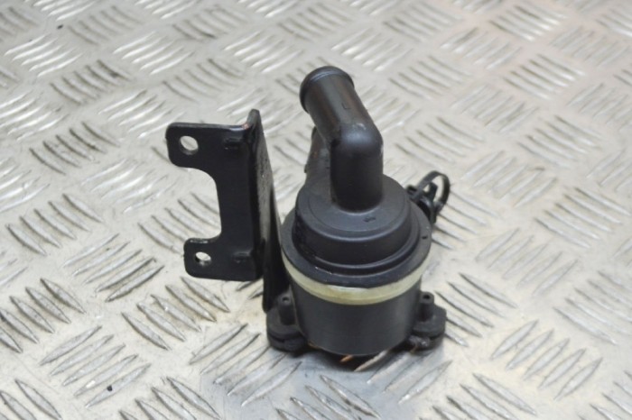 Pompa de apa auxiliara AUDI Q5 8R 2015 OEM: 5N0965561A 11695999