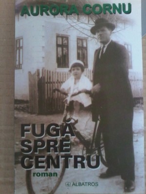 Aurora Cornu - Fuga spre centru foto