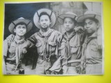 HOPCT 544 X - FOTOGRAFIE VECHE-D= 18 / 13 CM -TINERI FILIPINE -JAMBOREA MONDIALA-CERCETASI / CERCETASIE SUA -1947-FOTO NEW YORK TIMES 1947