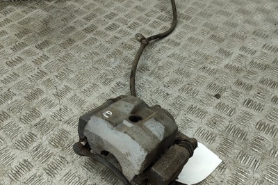Etrier de fr&amp;acirc;nă dreapta față TOYOTA PRIUS _W5_ 2016 OEM: 47730-47060,4773047060 30666219 foto