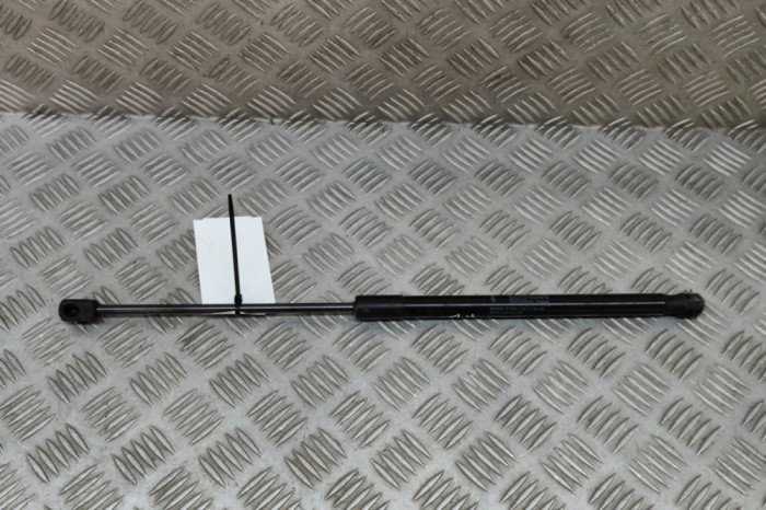 Amortizor capota dreapta față JAGUAR F-PACE X761 2020 OEM: HK83-16C826-AA 24586085