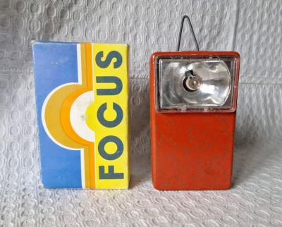 Lanterna Elba din perioada comunistă, lanternă de colecție cu ambalajul original foto