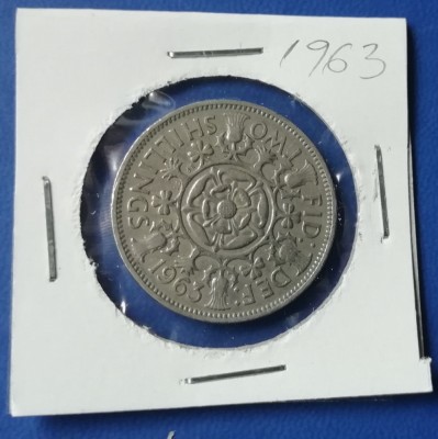 M3 C50 - Moneda foarte veche - Anglia - two shillings - 1963 foto