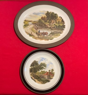 2 PLATOURI DIN CERAMICA ENGLEZEASCA- MARCAJ HORNSEA ENGLAND LANCASTER VITRAMIC foto