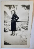 Fotografie dimensiune CP cu femeie din Italia
