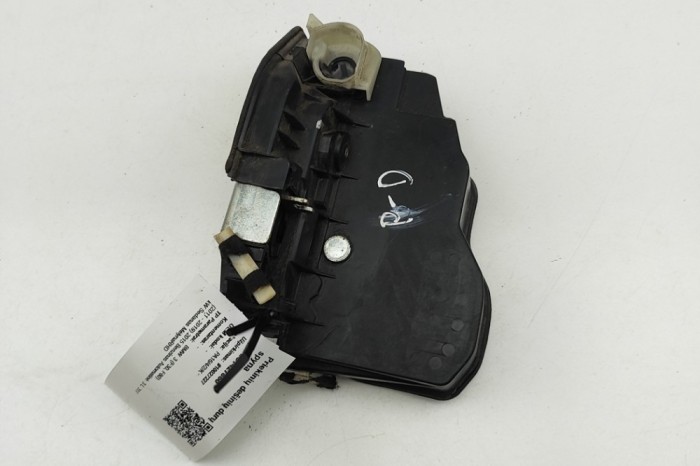 &Icirc;ncuietoare ușă dreapta față BMW 3 F30, F80 2015 OEM: 7229456 | 31427860
