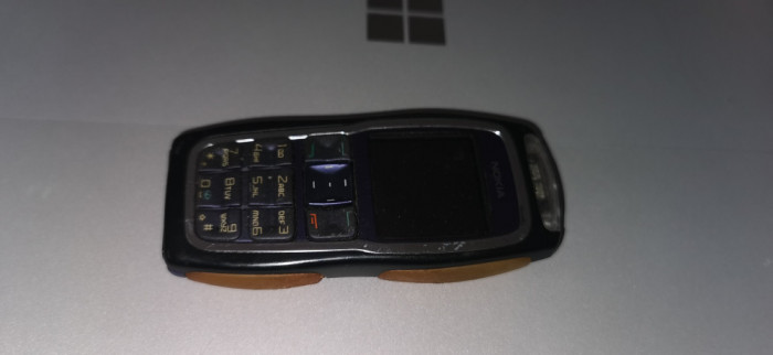Tel Nokia 3220 liber de retea fara capac Baterie #a22