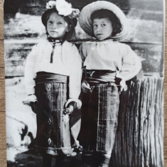 Copii in port popular, anii '30// reproducere de epoca