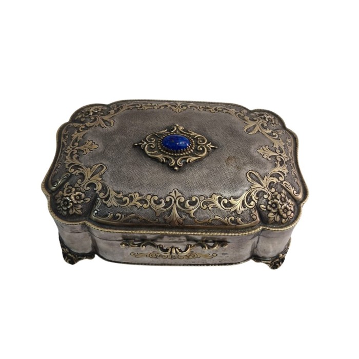 Cutie de bijuterii din argint, lucrată manual