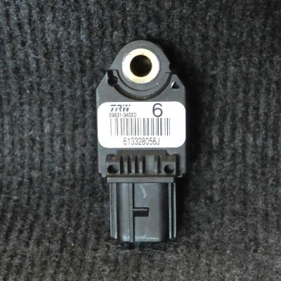 Senzor de impact dreapta spate TOYOTA HILUX VII Pick-up _N1_, _N2_, _N3_ 2013 OEM: 89831-04020 | 2004764 foto