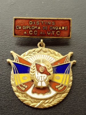 Insigna UTC Distins cu diploma de onoare a CC al UTC foto