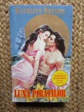 KATHLEEN DRYMON - LUNA PIRATILOR