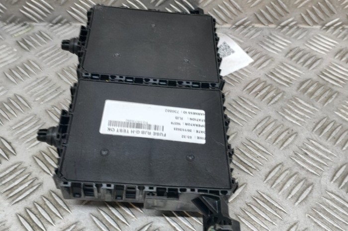 Modul panou de siguranțe LAND ROVER RANGE ROVER SPORT L461 2024 OEM: M8E2-14N030-CC,M8E2-14N030-AC | 29508135