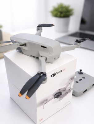 Drona DJI profesionala 4K fullbox (deschisa doar pentru test) foto