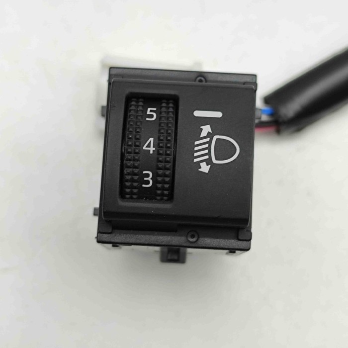 Comutator de reglare &icirc;nălțime faruri TOYOTA YARIS CROSS MXP_ 2024 OEM: 84152-0D290 | 31547507