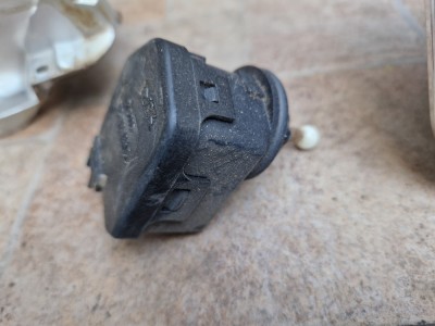 Motoraș far VW Bora foto