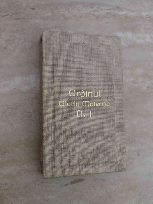 Ordinul Gloria Maternă:Clasa I.
