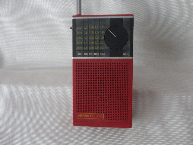 Aparat radio NEIVA RP 205