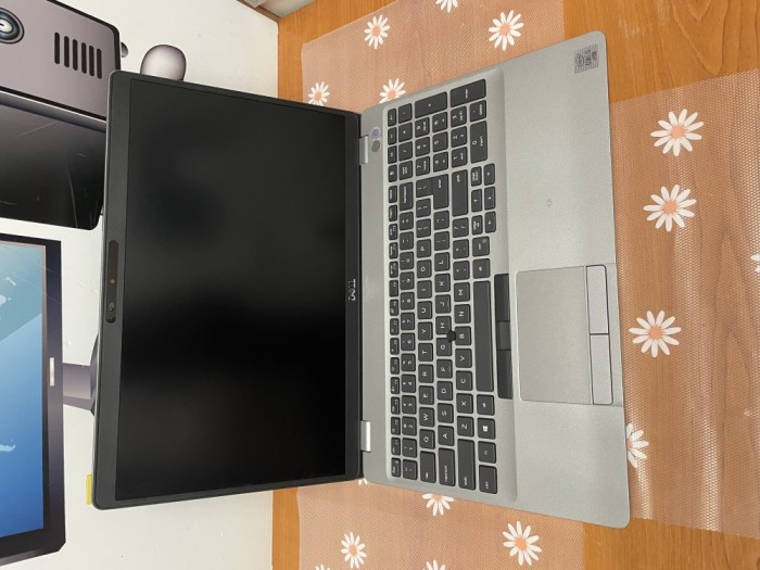 Dell Latitude 5511, I5 10400H, 16 Gb, SSD 512 Gb, video nvidia