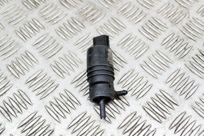Motor rezervor lichid de parbriz BMW 5 F10 2015 OEM: 6934160,3240479 14484591
