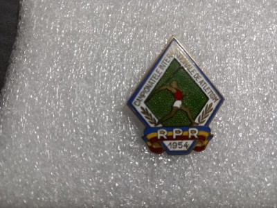 Insigna Campionatele int. de atletism RPR 1954 foto