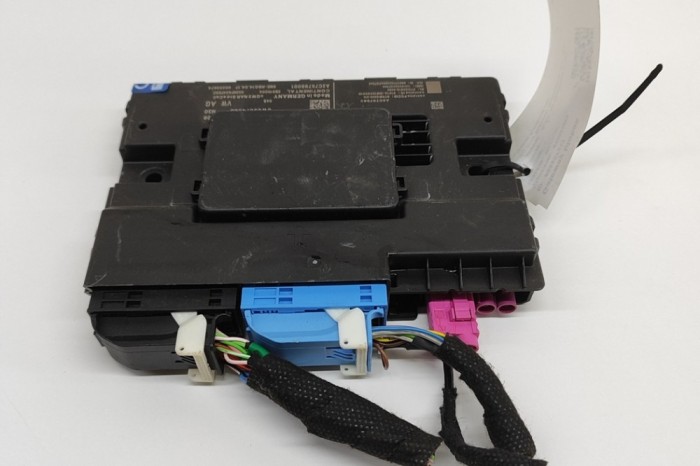 Unitate de control Gateway AUDI A5 Sportback F5A 2018 OEM: 8W6907468D,A2C75798001,A2C757980 28257317