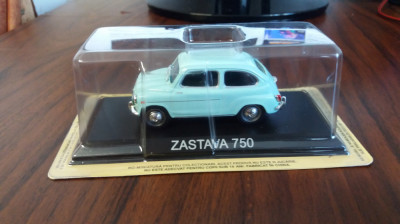 Macheta ZASTAVA 750 1962 - DeAgostini Masini de Legenda, 1/43, resigilata. foto