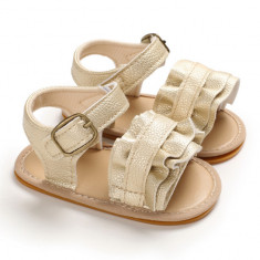 Sandale aurii cu volanas pentru fetite (Marime Disponibila: 6-9 luni (Marimea