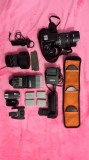 Kit foto complet Canon DSLR 1000D, 2 obiective, accesorii profesionale