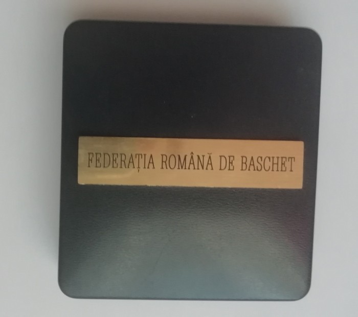 QW7 16 - Medalie - tematica sport - baschet - Federatia romana de baschet