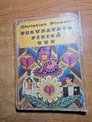carte pentru copii - nebunateca pisica gus - din anul 1970 foto