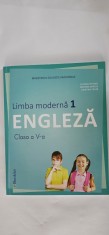 LIMBA MODERNA 1 ENGLEZA + CD ,CLASA A V A .LILIANA PUTINEI .CRISTINA MIRCEA ,CRISTINA TRUTA .EDITURA BOOKLET, STARE FOARTE BUNA .