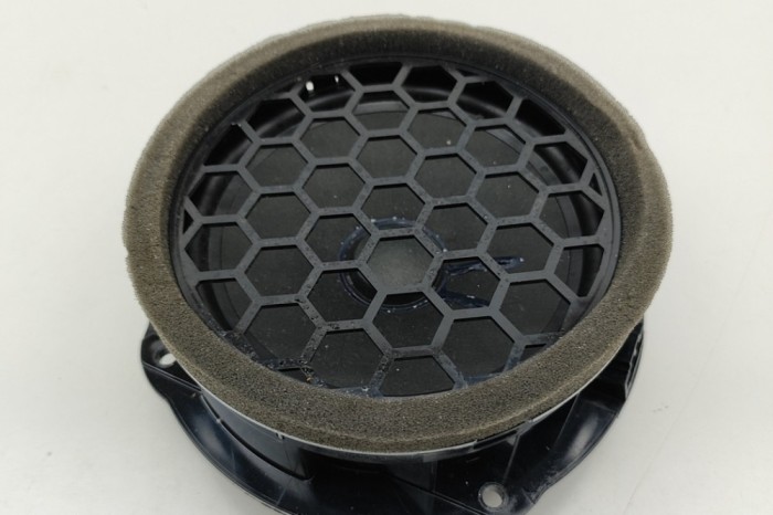 Difuzor ușă dreapta față SKODA KAROQ NU7 2024 OEM: 3V0035411J | 31846858