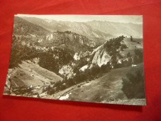 Ilustrata - Rucar- Vedere spre Piatra Craiului circulat 1962 foto