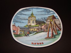 Farfurie decorativa din portelan norvegian STAVANGERFLINT cu oraselul ROROS