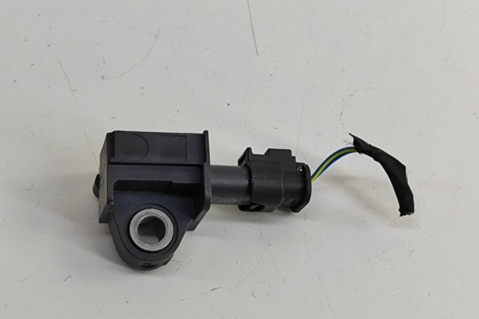 Senzor de impact dreapta față BMW 6 Cabrio F12 2012 OEM: 9224177 29488758
