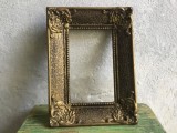 arta / design / vintage - Rama deosebita din lemn cu ornamente din ipsos pentru tablouri, fotografii, goblene, acte, documente sau diverse !